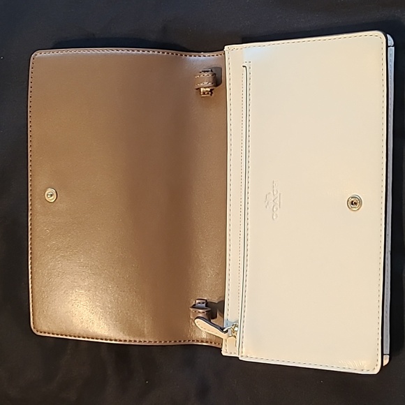 Coach Clutch (Brown/Creme) - Picture 2 of 4